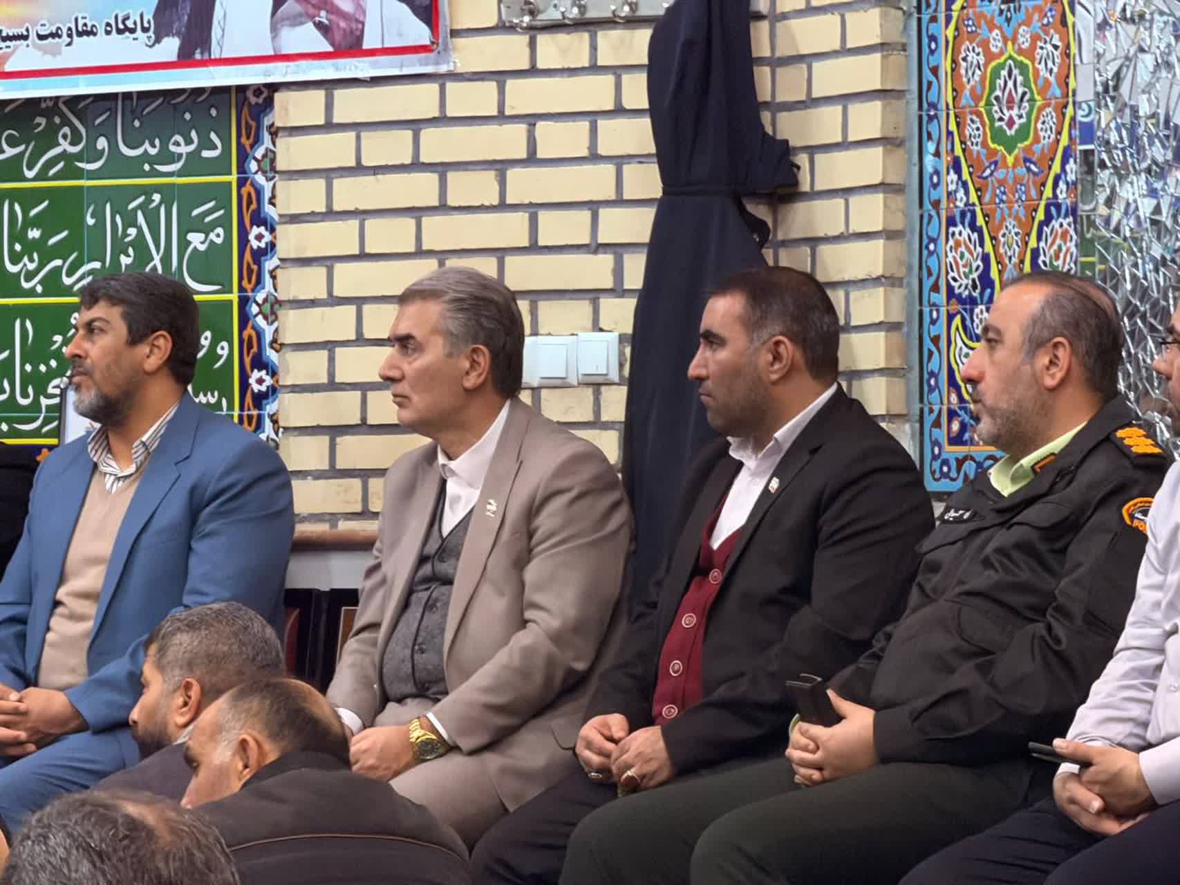 🇮🇷چهل و هفتمین فجر پیروزی🇮🇷  🔹یادواره شهدای عملیات غرورآفرین والفجر 8 با سخنرانی سردار ایرانی یادگار هشت سال دفاع مقدس و راوی دفاع مقدس برگزار می‌شود.