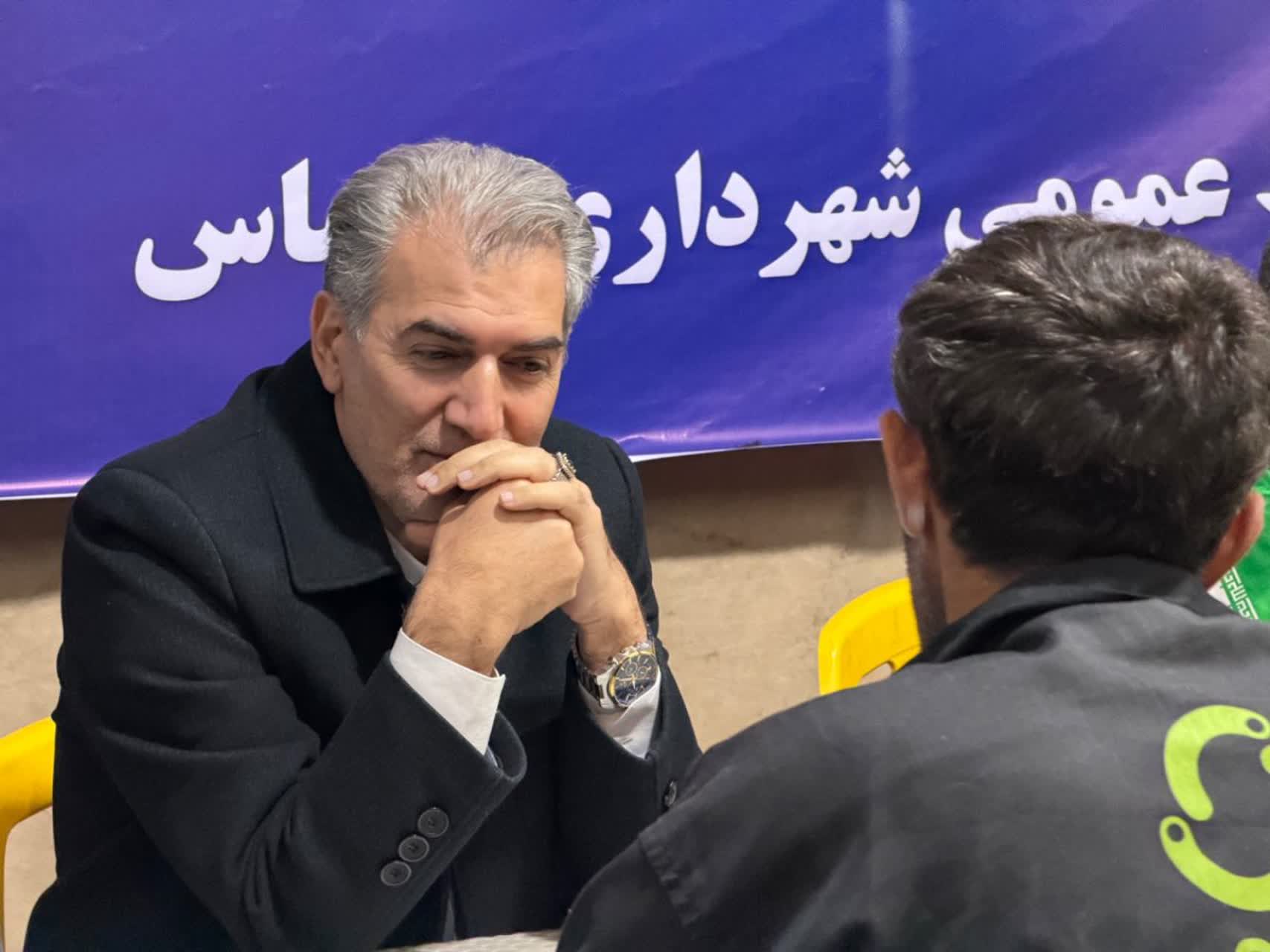 فرماندار سلماس در میدان خدمت؛ پنجاه و نهمین شب ایستادگی با رویکرد گره‌گشایی میدانی