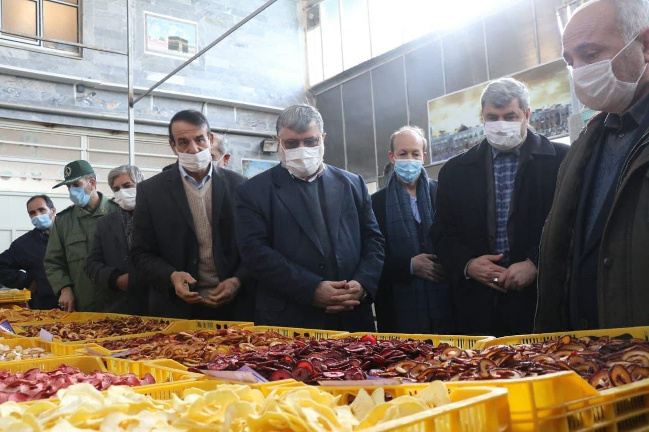 بازدید استاندار آذربایجان غربی از شرکت صنایع غذایی اطمینان سلماس