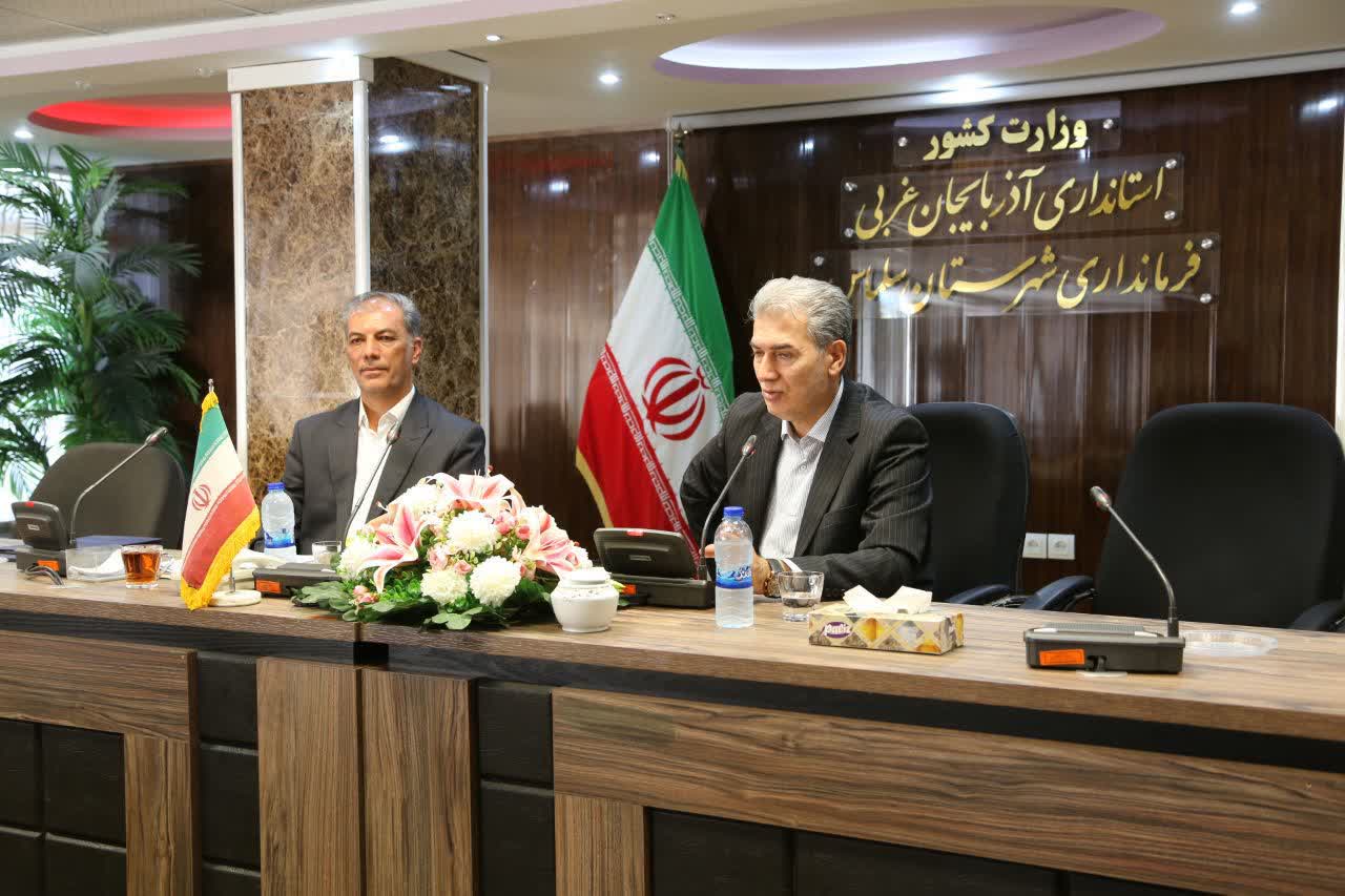 برگزاری جلسه هیئت اندیشهورز بسیج ادارات سلماس به مناسبت هفته دولت