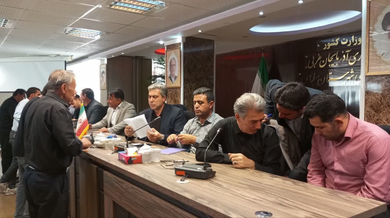 🔰 چهارشنبهای از جنس همدلی؛ فرماندار سلماس پای درد دل مردم نشست