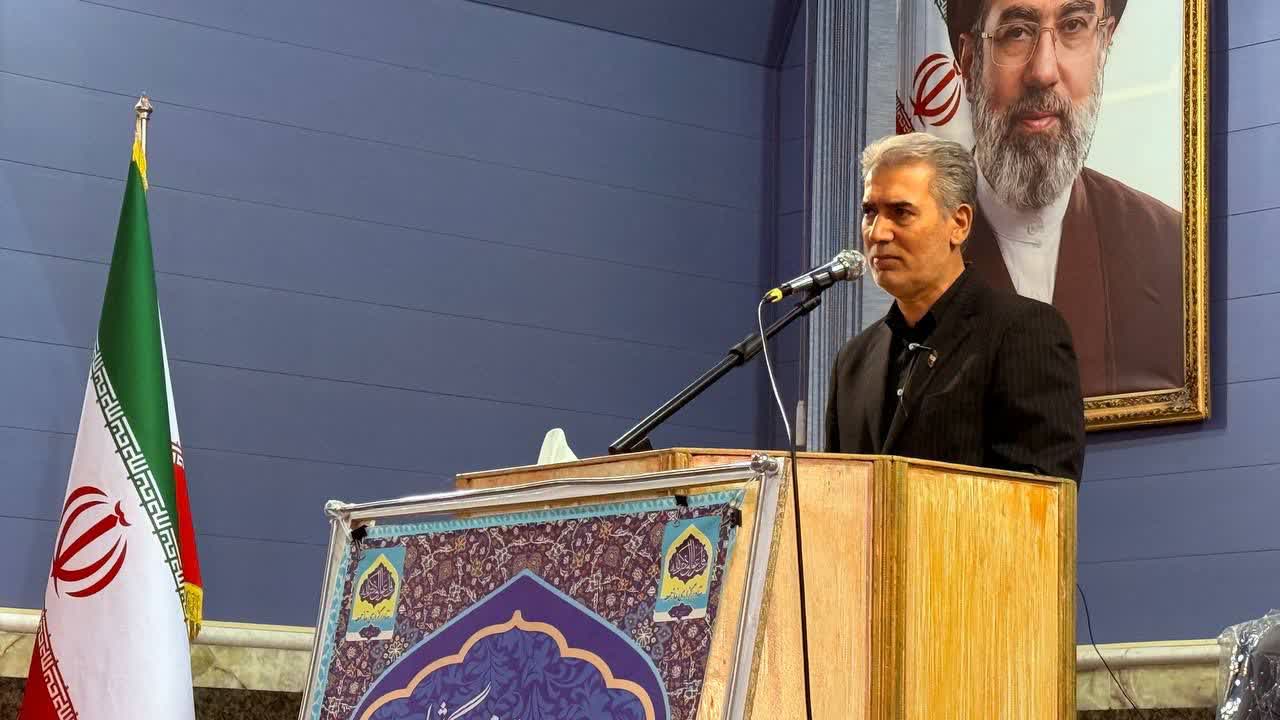 سخنرانی فرماندار شهرستان سلماس پیش از خطبههای نماز جمعه در مصلای امام خمینی(ره)