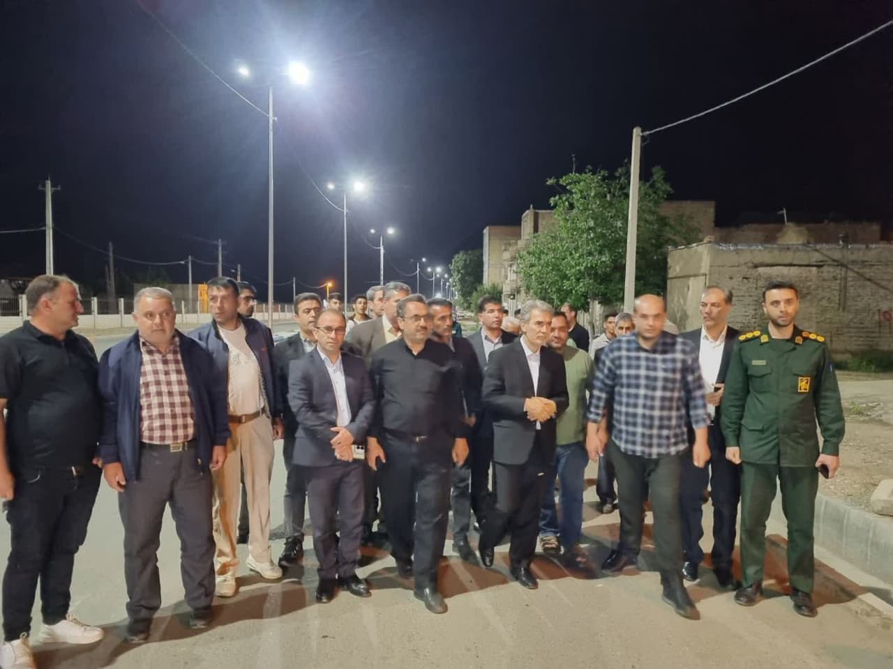 بازدید میدانی دکتر علائی و مسئولان از خیابان 12 متری سلماس برای بررسی وضعیت آسفالت و فاضلاب
