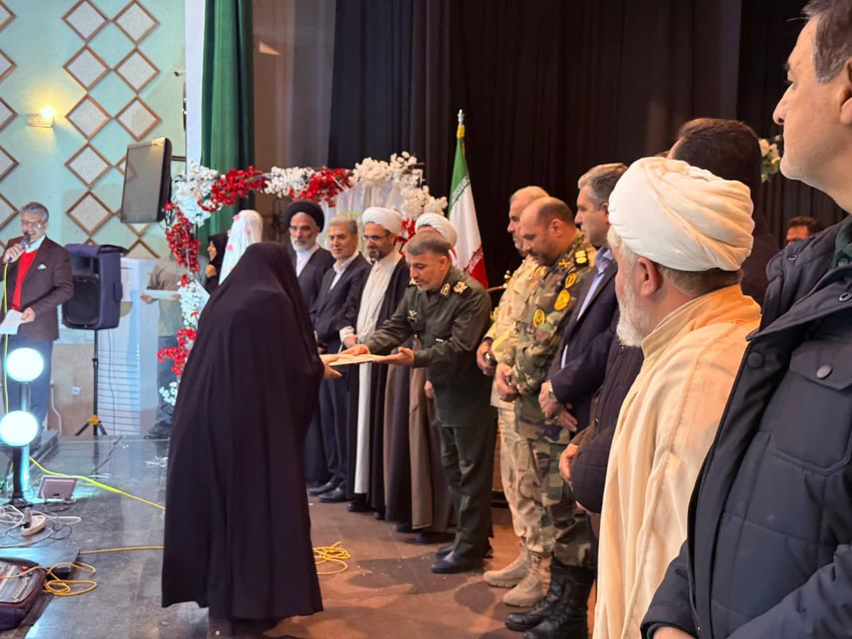 در مراسم «بانوی باشکوه» که به مناسبت میلاد حضرت فاطمه زهرا(س) برگزار شد