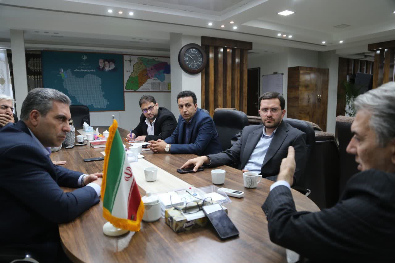نشست فرماندار سلماس با مسئولین هنری استان و مدیران شهری برای احیای سینمای شهرستان