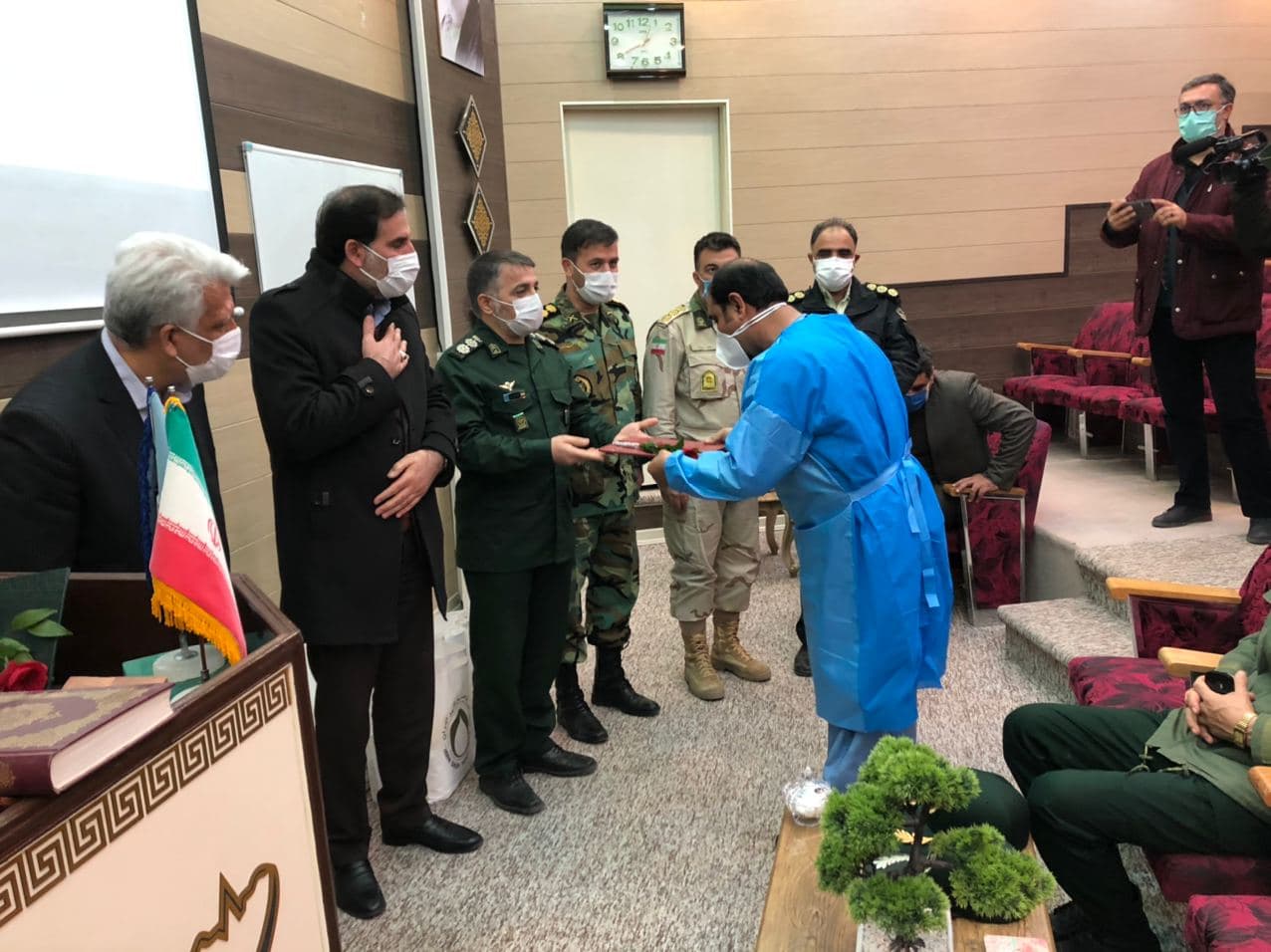 برگزاری مراسم روزپرستار دربیمارستان خاتم الانبیاء شهرستان سلماس