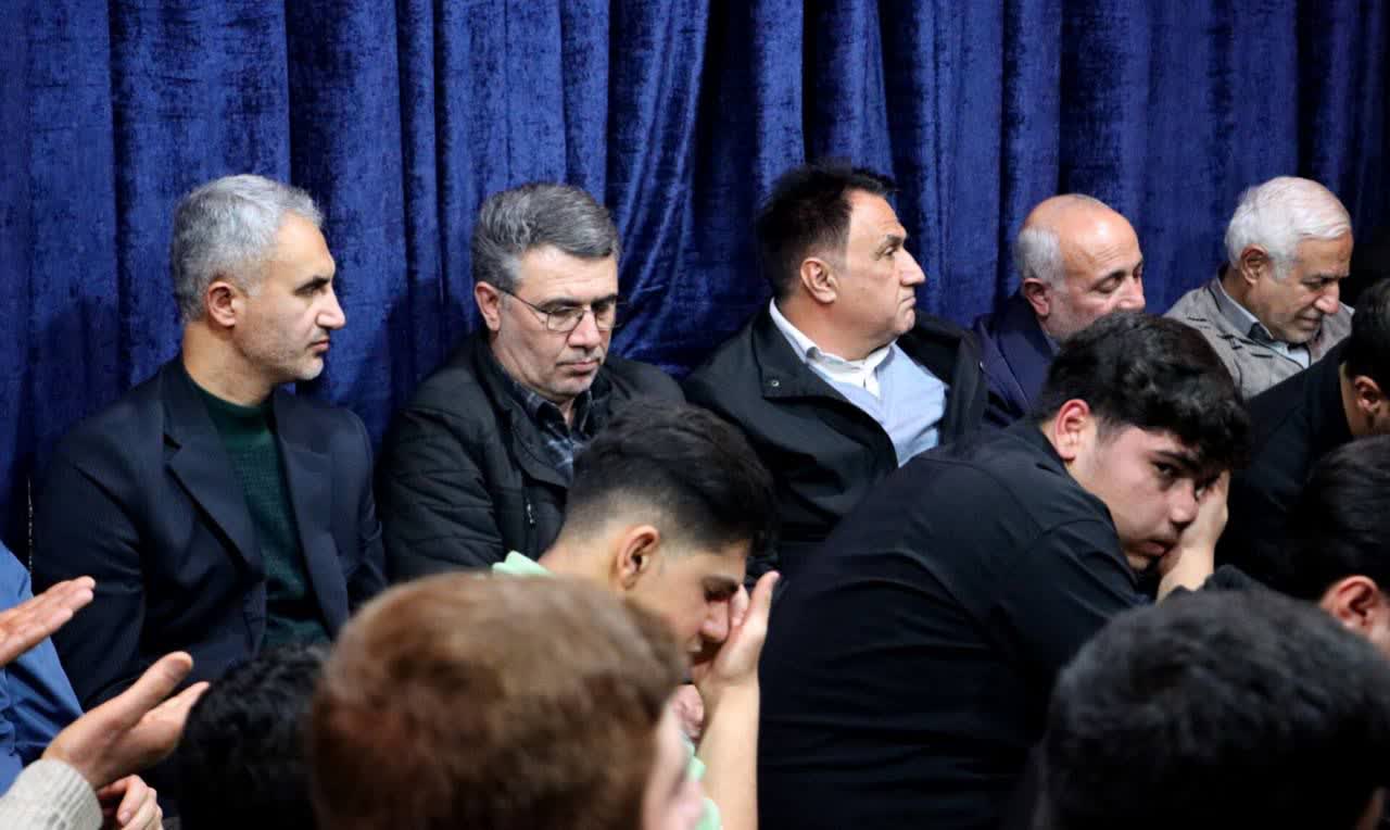 آیین افتتاح عزاخانه هیئت ام‌البنین(س) سلماس با حضور امام جمعه، فرماندار، دادستان، رؤسای ادارات شهرستان و آحاد مردم ولایتمدار و حسینی این شهرستان برگزار شد.