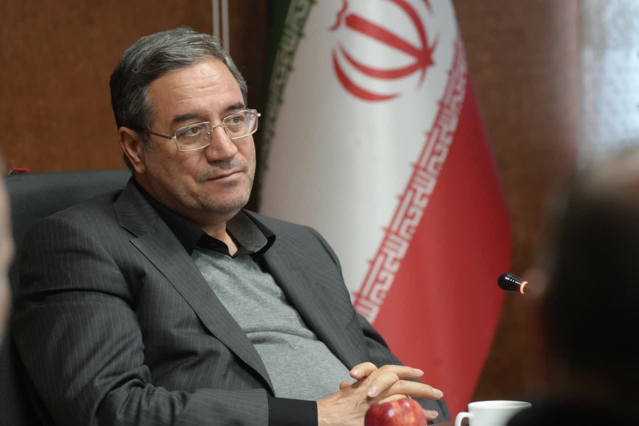 تأکید استاندار آذربایجانغربی بر ضرورت اطلاعرسانی دقیق در شرایط آلودگی هوا