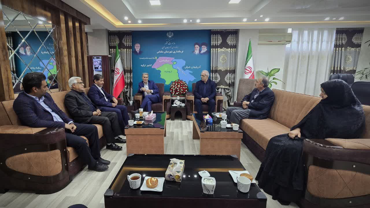 🔴 هماندیشی نخبگان مردمی با فرماندار سلماس در مسیر تحقق برنامههای دولت مردمی