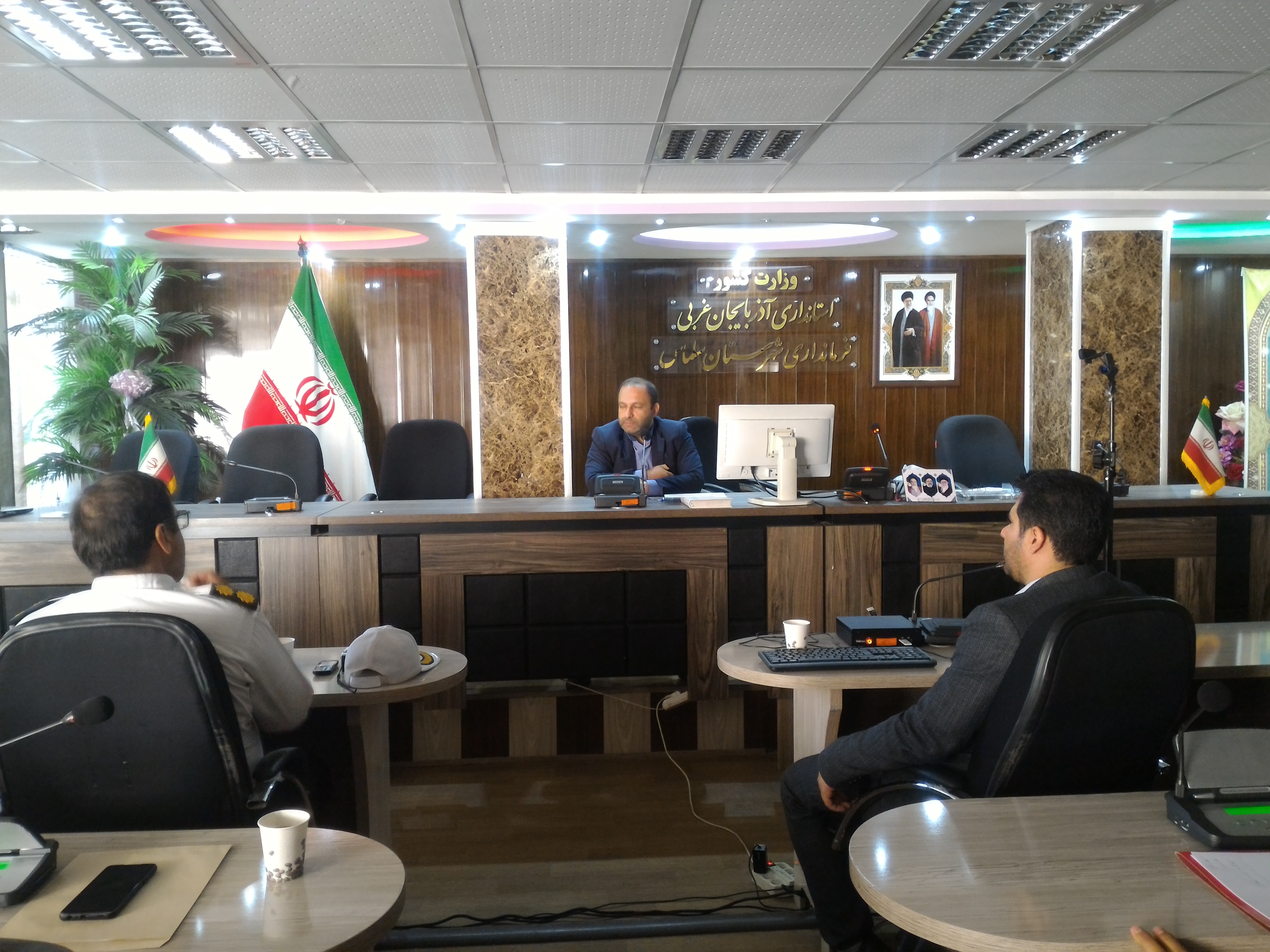 برگزاری وبینار استانی و جلسه شورای ترافیک شهرستان سلماس