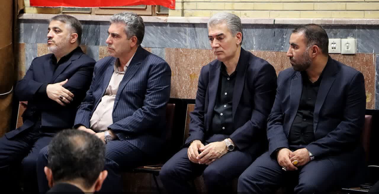 🚩 آیین بزرگداشت ولیامر مسلمین و مرجع عالیقدر جهان تشیع، حضرت آیتاللهالعظمی شهید سیدعلی حسینی خامنهای(ره) و شهدای والامقام خانواده ایشان، با حضور علی علائی فرماندار شهرستان سلماس، جمعی از مسئولان