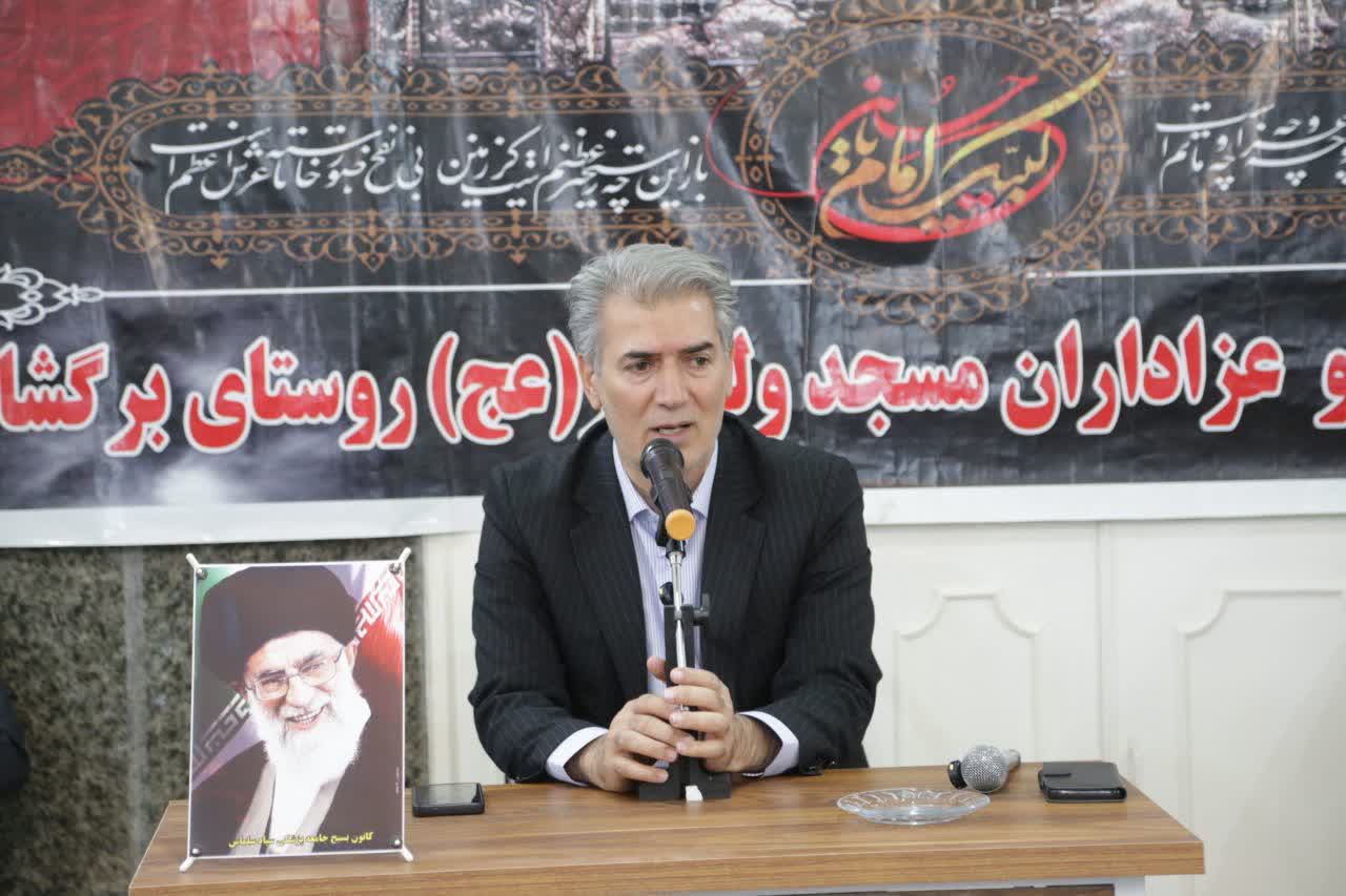 🔰میز خدمت جهادی با حضور فرماندار علائی در روستای برگشاد سلماس برگزار و مشکلات اهالی بررسی شد