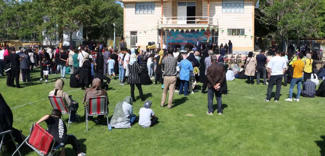 ✅️ برگزاری همایش پیادهروی خانوادگی به مناسبت سوم خرداد و هفته ملی جمعیت در سلماس