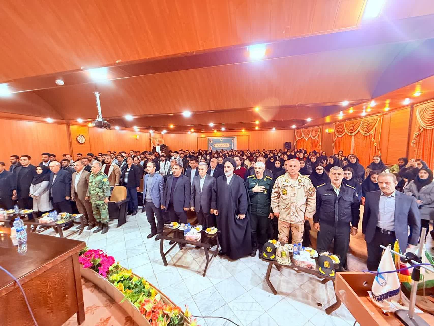 🔹️آیین گرامیداشت روز دانشجو در دانشگاه آزاد اسلامی سلماس برگزار شد