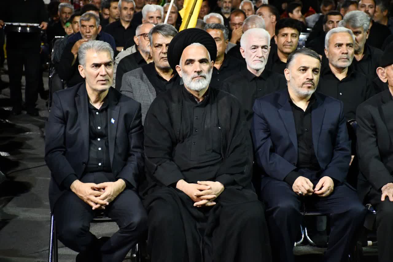 برگزاری باشکوه آیین «احلی من العسل» در شهرستان سلماس و تجدید میثاق دانشآموزان با آرمانهای حسینی در صدو دوازدهمین شب از تجمعات مردمی شهرستان
