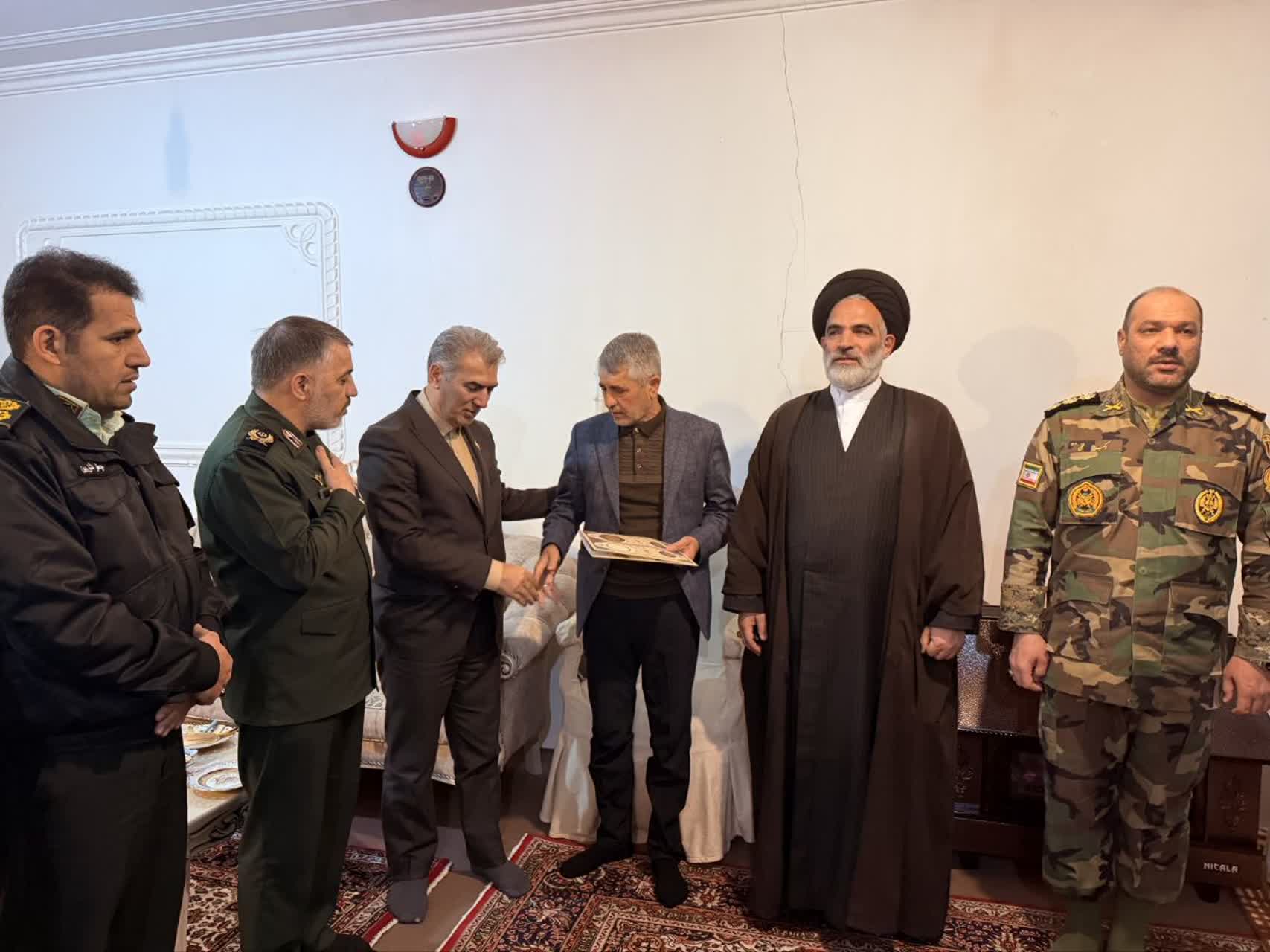 تکریم اسوه‌های ایثار؛ دیدار مسئولان ارشد سلماس با جانبازان سرافراز