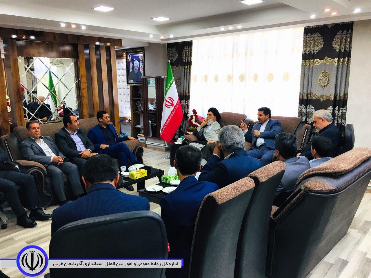 دیدار مدیران و مسئولین شهرستان سلماس با فرماندار