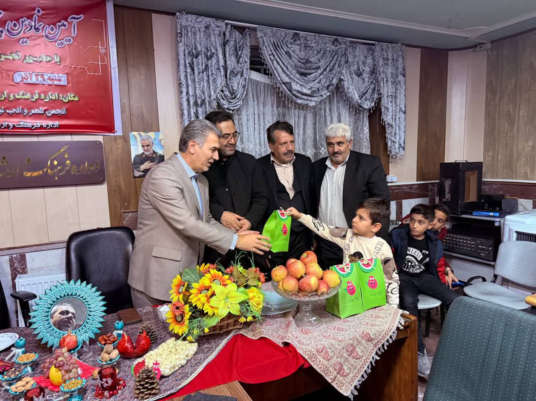 برگزاری آیین نمادین چیلله گجه سی با حضور شعرا و عاشیق‌ها در سلماس