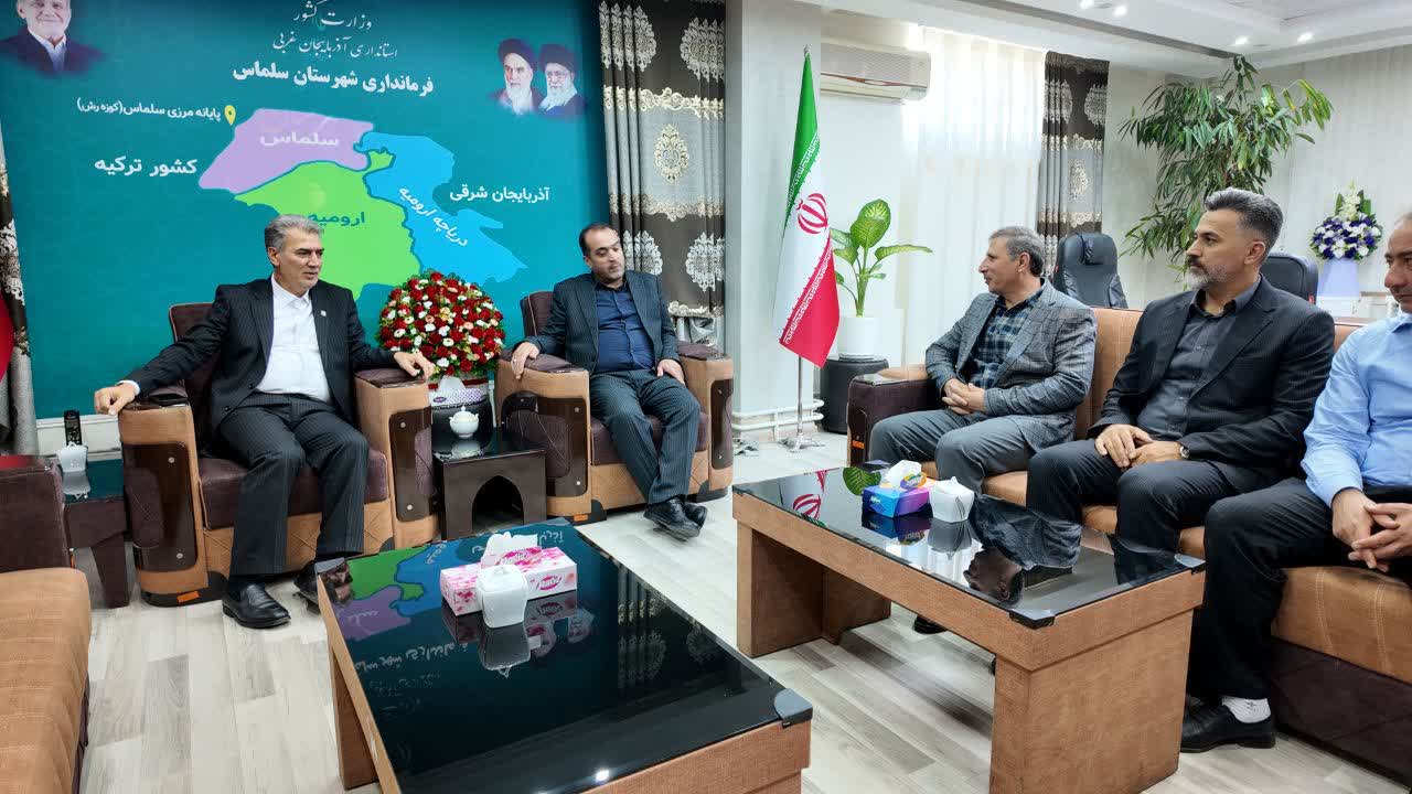 دیدار مدیرکل بیمه ایران با فرماندار سلماس