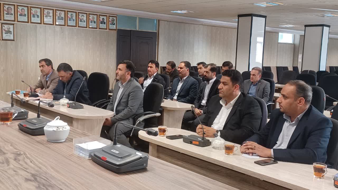 تأکید بر تداوم جلسات بازآفرینی شهری و تسریع در نوسازی بافتهای فرسوده سلماس