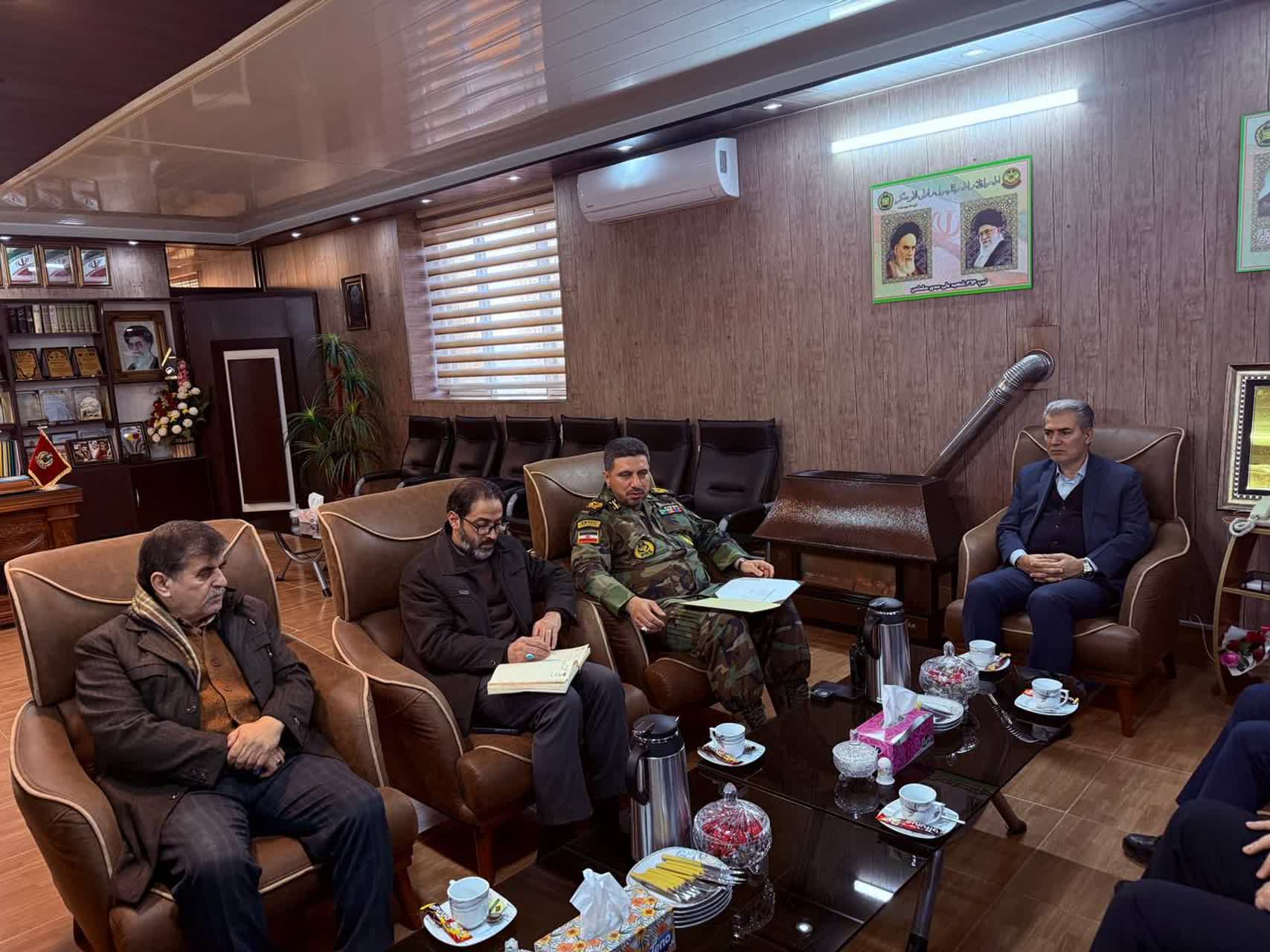 جلسه هماهنگی میزبانی مسابقات زورخانه‌ای نیروی زمینی ارتش جمهوری اسلامی ایران با حضور فرماندار شهرستان سلماس، شهردار، رئیس شورای اسلامی شهر و رئیس اداره ورزش و جوانان شهرستان برگزار شد.