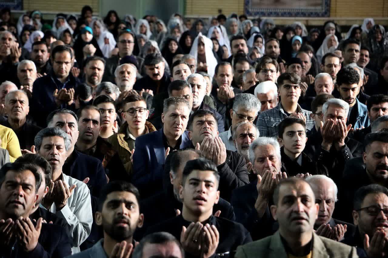 🔰حضور پرشور مردم مومن شهرستان سلماس در نماز عید فطر به امامت حجت الاسلام والمسلمین طباطبائی امام جمعه سلماس   🗓| 1 فروردین ماه 1405 📌| مصلی امام خمینی(ره)