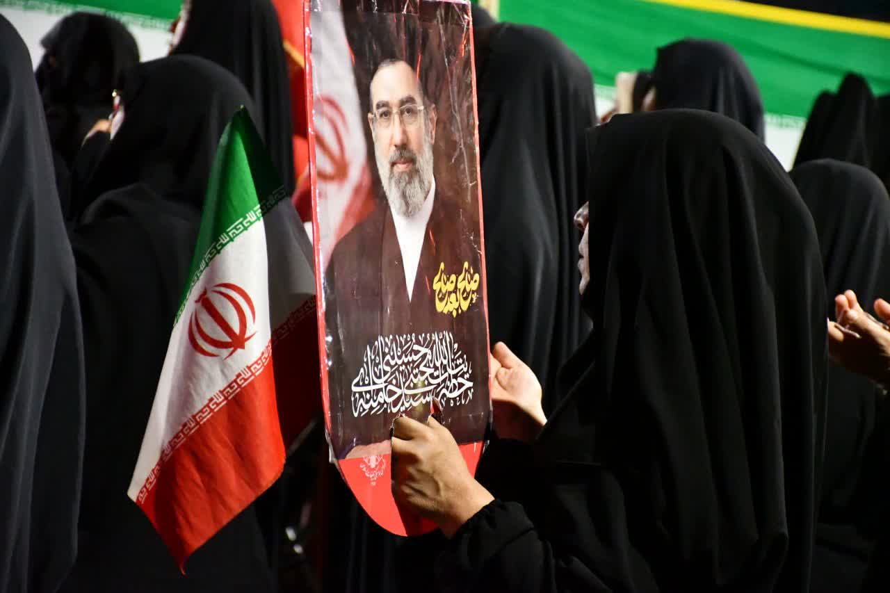 تداوم حضور فرماندار سلماس در تجمعات شبانه مردمی در حمایت از نیروهای مسلح و دفاع از ایران اسلامی