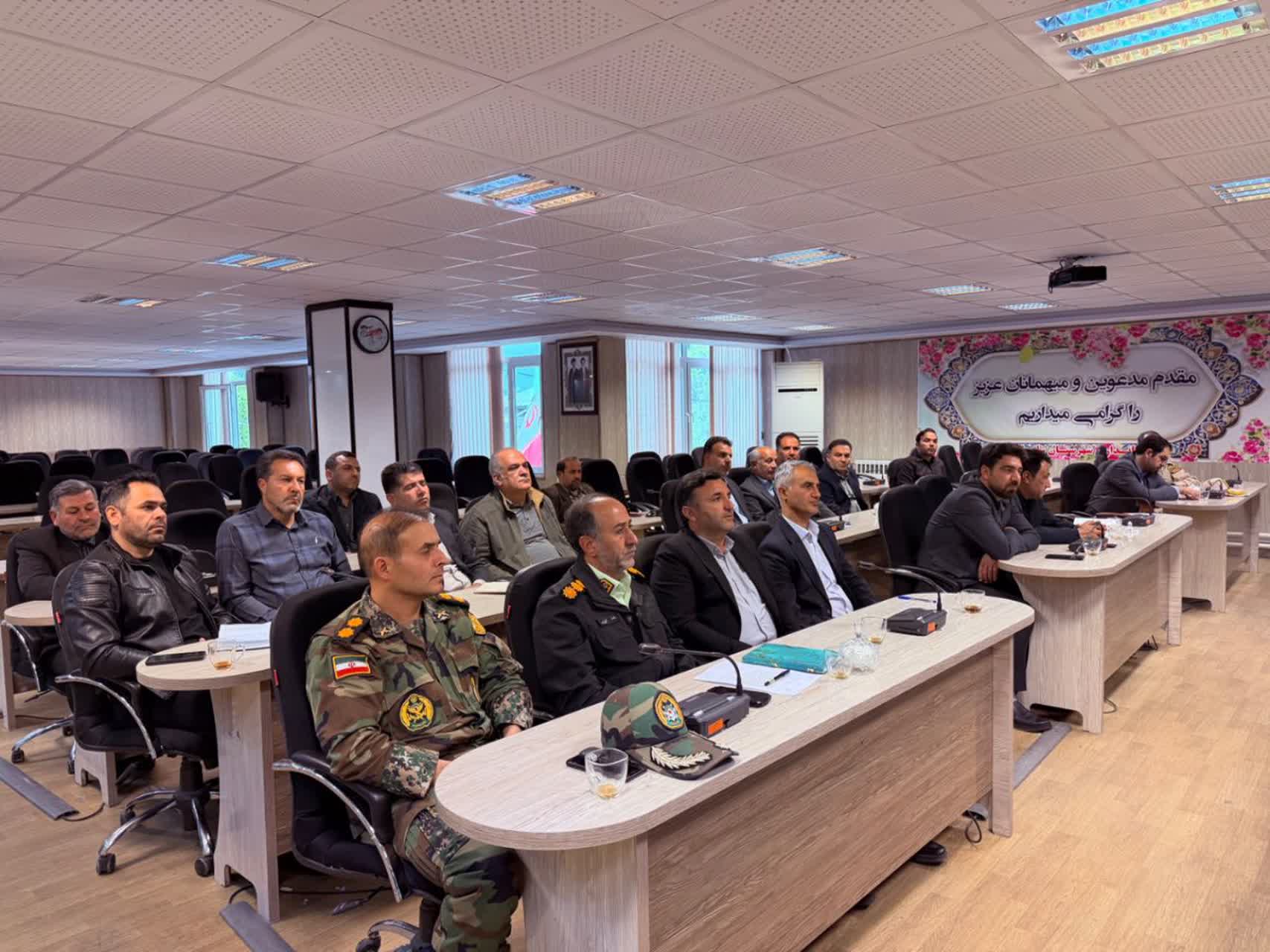 جلسه کمیسیون فرعی پیشگیری و مقابله با سرقت شهرستان سلماس به ریاست علائی فرماندار این شهرستان و با حضور دادستان عمومی و انقلاب و سایر اعضای کمیسیون در سالن جلسات شهید سالمی فرمانداری برگزار شد.