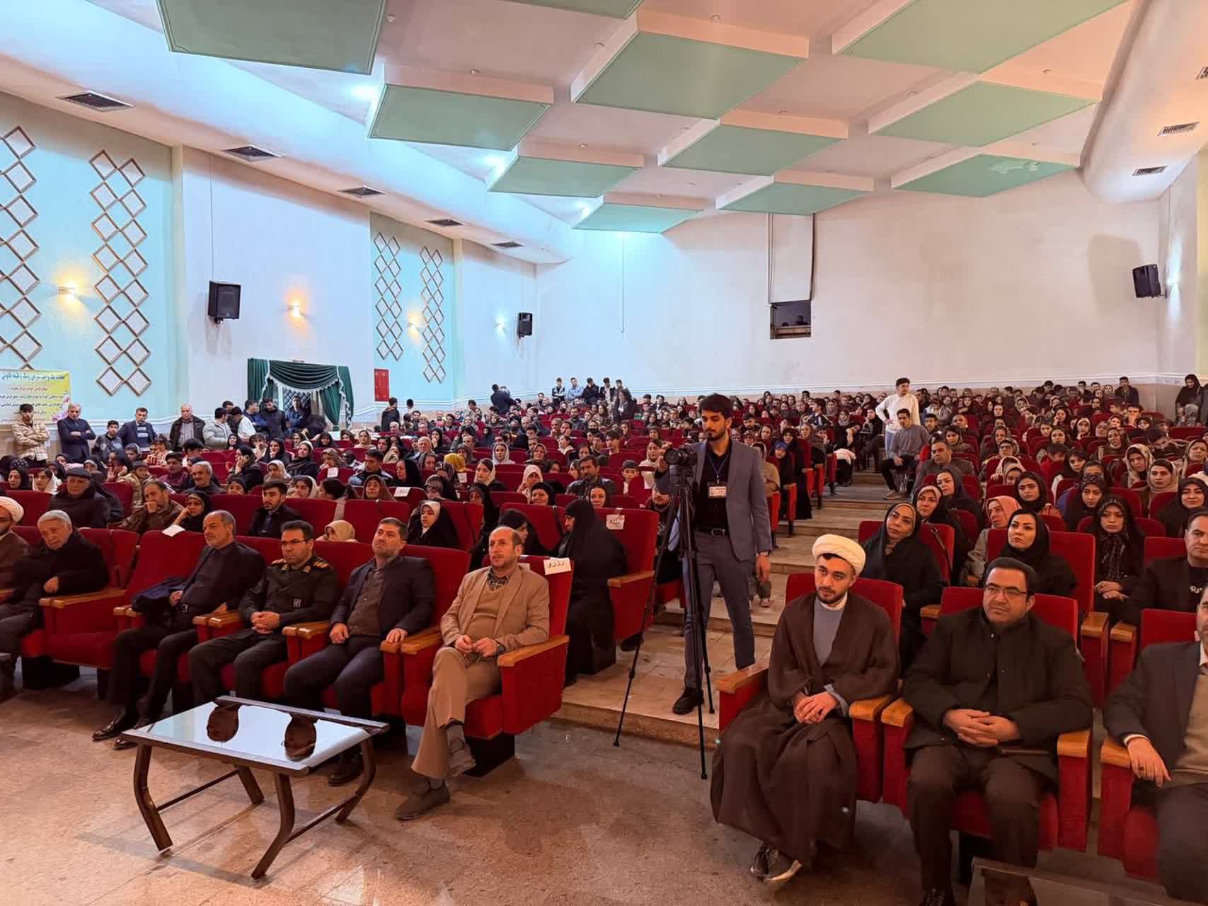 🔸جشن بزرگ روز جوان با حضور فرماندار شهرستان و نماینده مردم شریف شهرستان در مجلس شورای اسلامی برگزار شد.