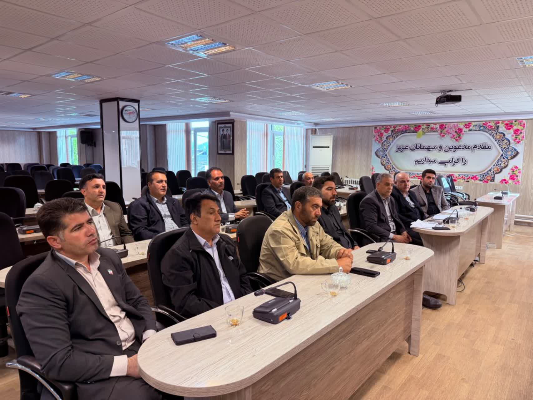 جلسه کمیسیون امنیت کارگری شهرستان سلماس به ریاست علائی فرماندار و رئیس این کمیسیون و با حضور دادستان عمومی و انقلاب و سایر اعضا در سالن جلسات شهید سالمی فرمانداری برگزار شد.