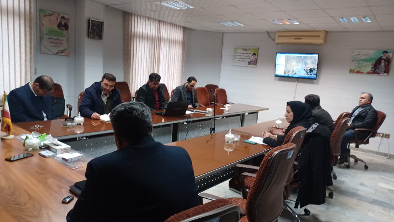 ⭕️ جلسه هماهنگی برای هدایت اصولی جریانهای سطحی به مسیر طبیعی در فرمانداری