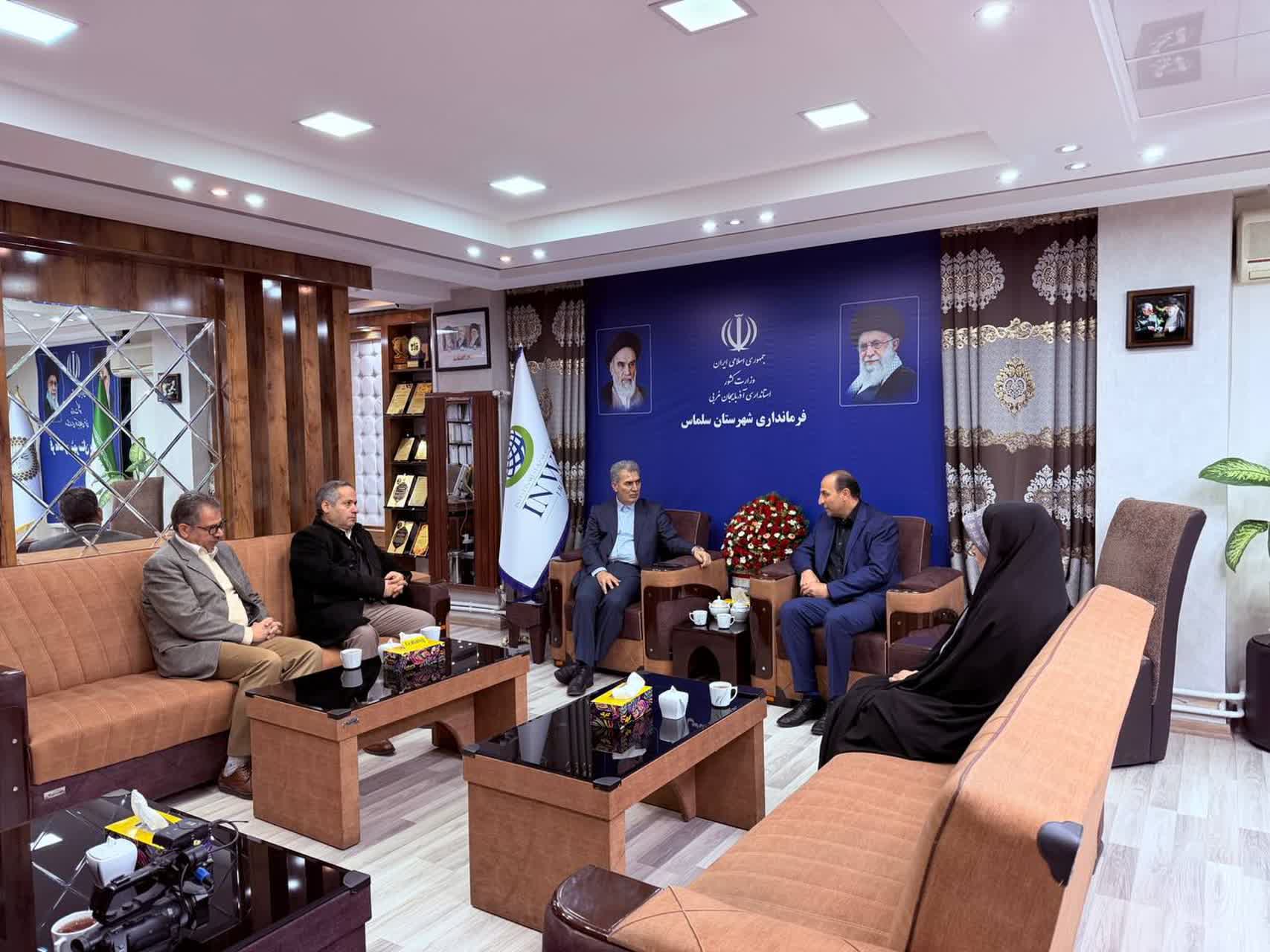 دیدار مدیرکل بهزیستی استان با فرماندار شهرستان سلماس به مناسبت دهه فجر انقلاب اسلامی و افتتاح مراکز توانبخشی و آموزشی بهزیستی شهرستان