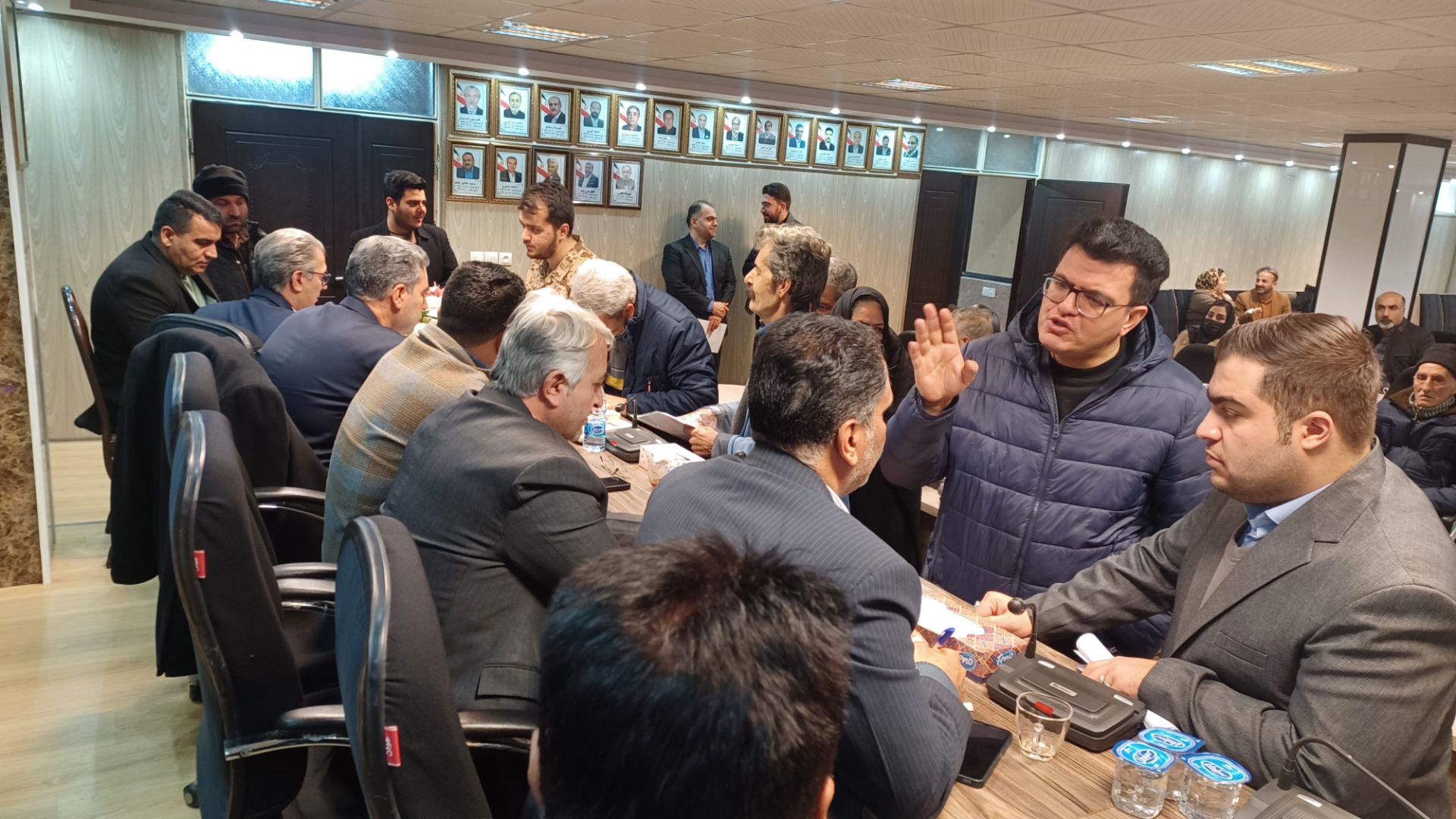 فرماندار سلماس در ملاقات مردمی چهارشنبه‌ای: بررسی مستقیم مطالبات شهروندان و اجرای دستورات لازم برای رفع مشکلات