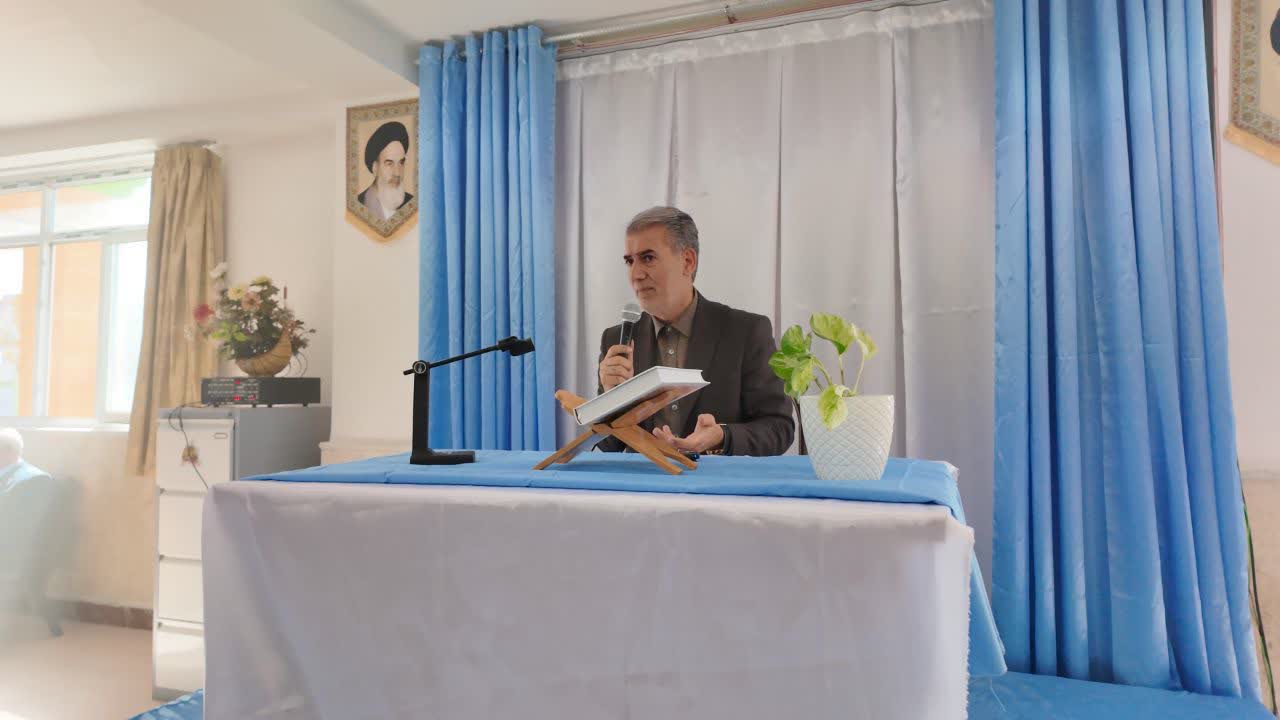 آغاز سال تحصیلی در حوزههای علمیه خواهران سلماس