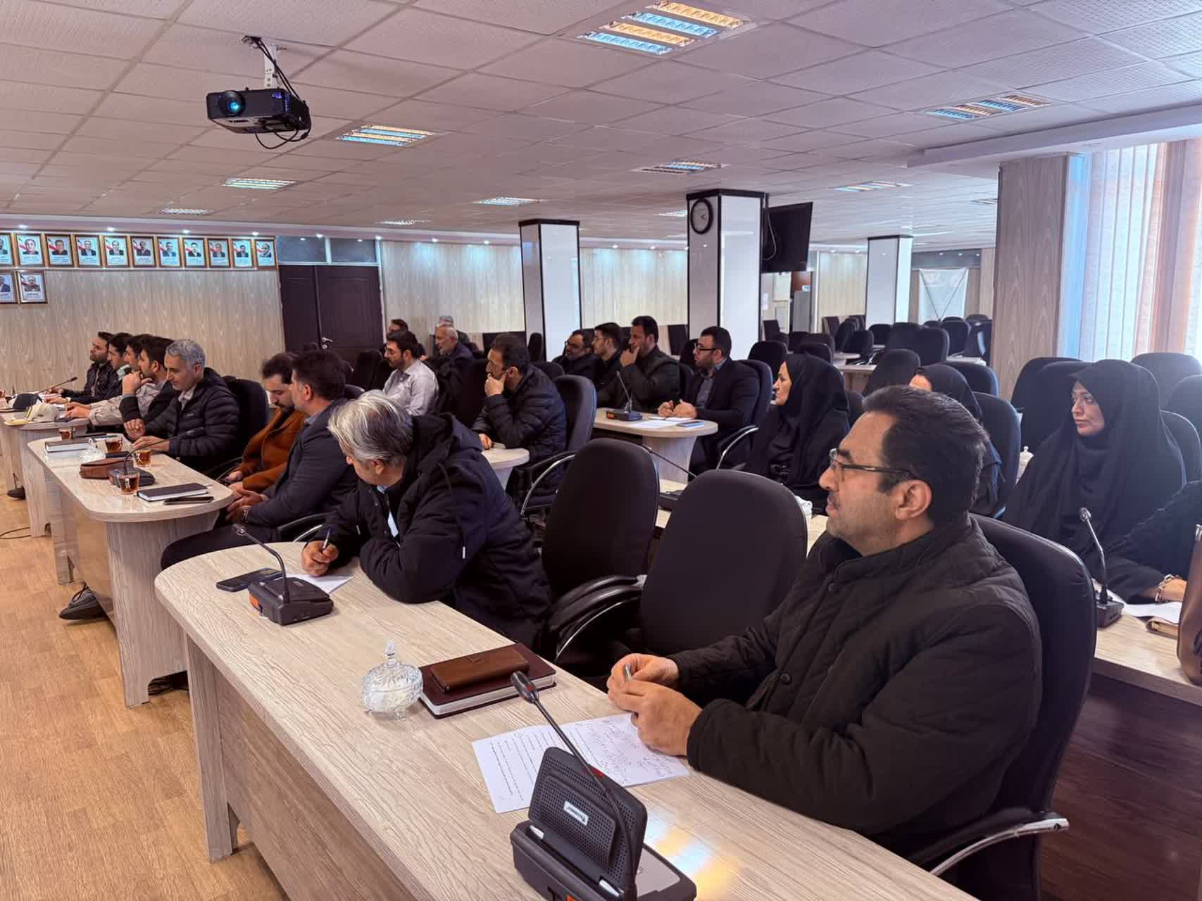 شورای هماهنگی مبارزه با مواد مخدر شهرستان سلماس به ریاست علائی فرماندار شهرستان و با حضور دادستان عمومی و انقلاب و اعضای شورا برگزار شد