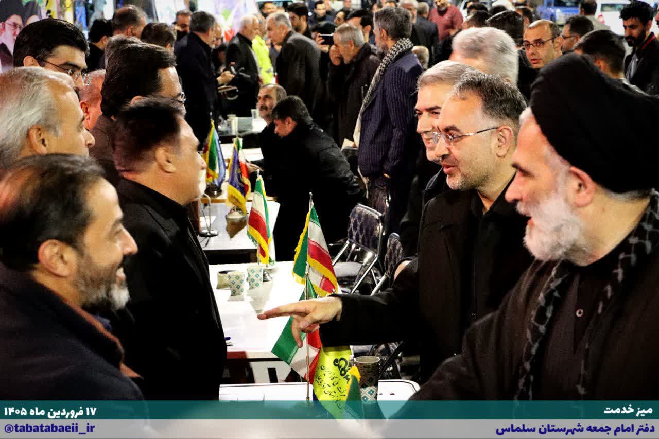 میز خدمت در خط مقدم خدمت؛ تجلی اراده فرماندار و مسئولان سلماس در شرایط حساس کنونی ‌