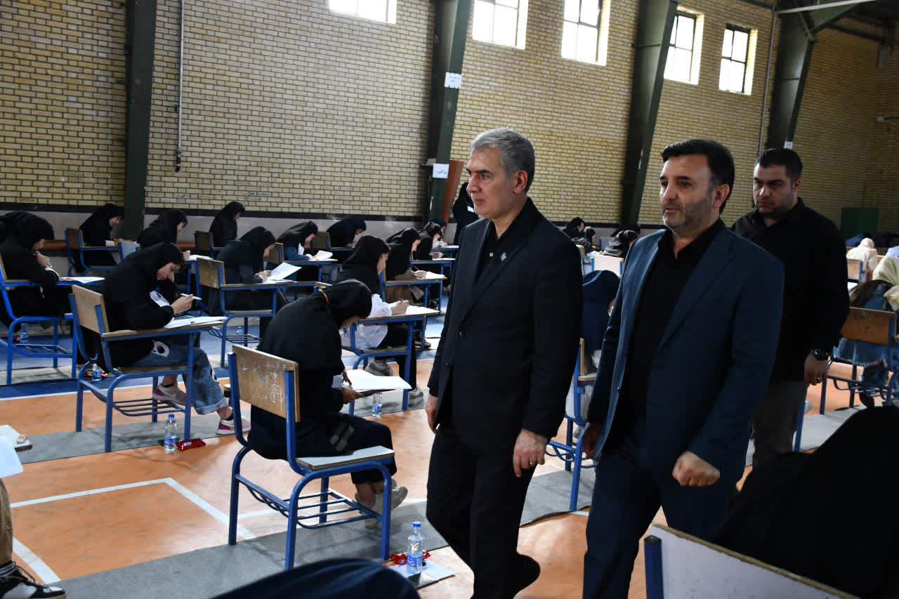 بازدید فرماندار و مسئولان شهرستان سلماس از حوزههای برگزاری آزمون ورودی مدارس سمپاد و نمونه دولتی