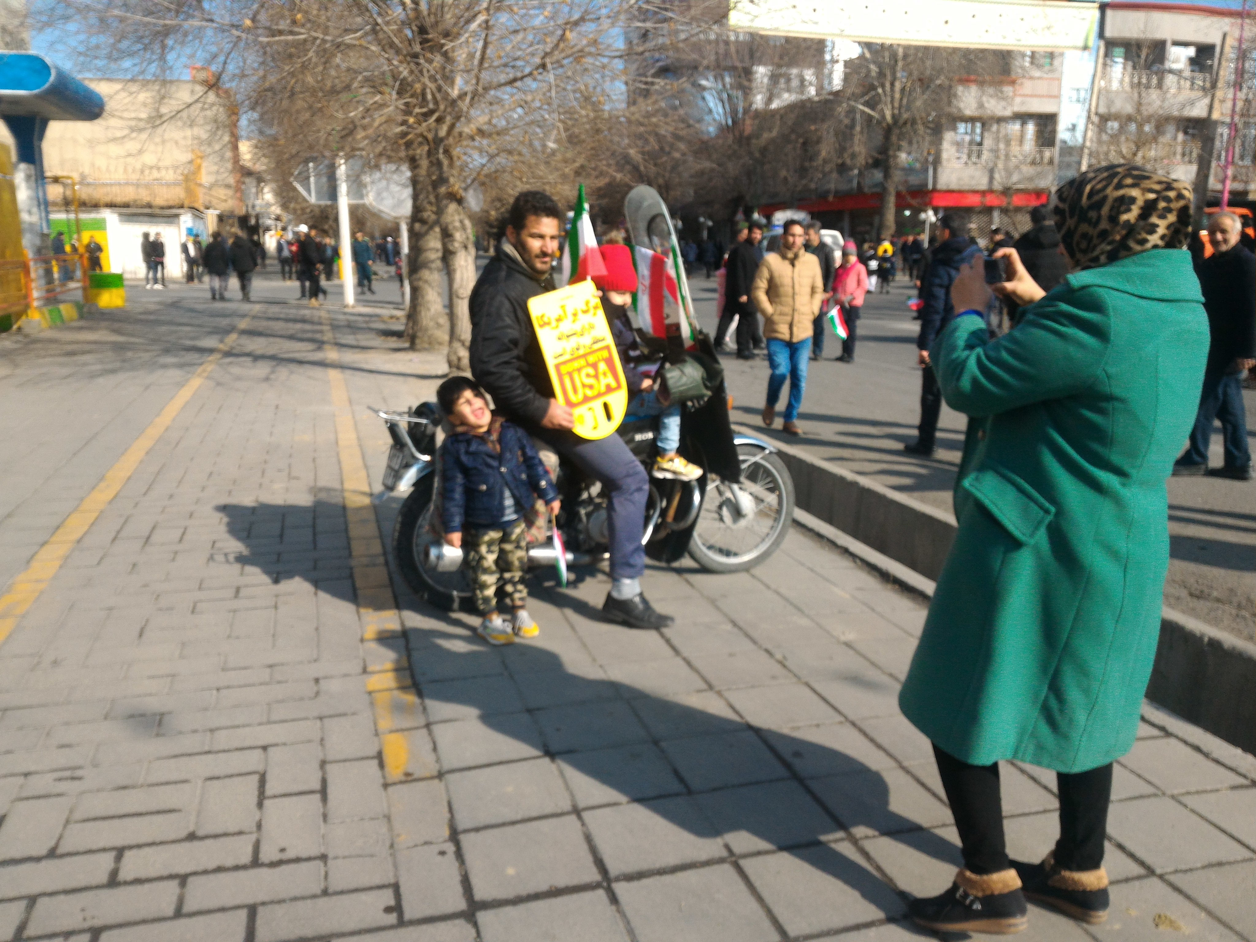 حضور پرشور و باشکوه مردم شریف شهرستان سلماس در راهپیمایی یوم الله 22 بهمن 1401