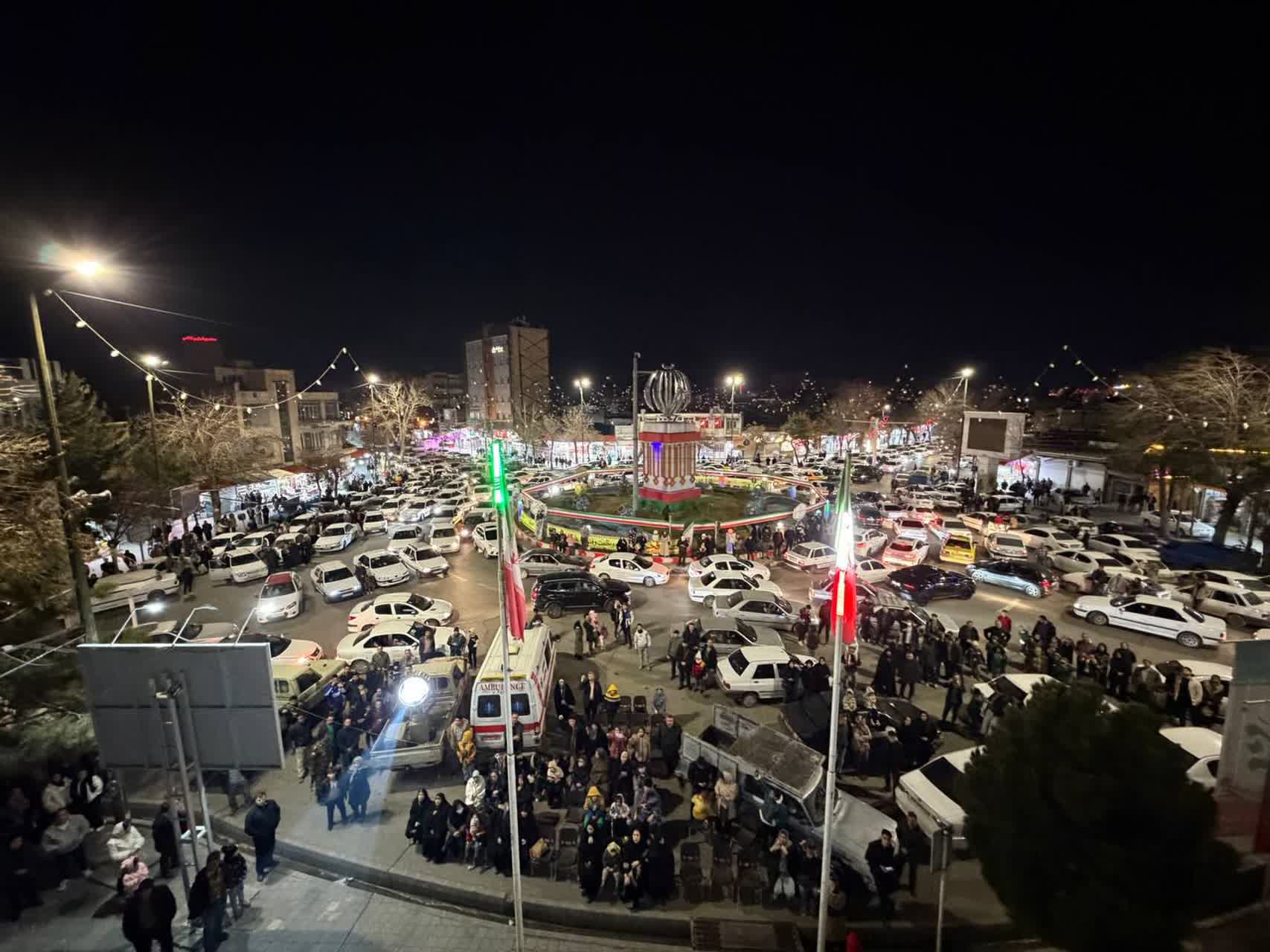 🔹بانگ «الله‌اکبر» و نورافشانی همزمان با سراسر کشور در سلماس