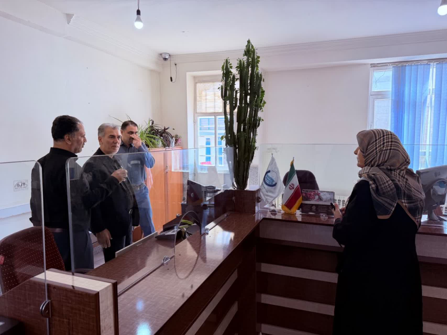 🔹بازدید سرزده علائی فرماندار شهرستان سلماس از اداره آب و فاضلاب این شهرستان انجام شد.