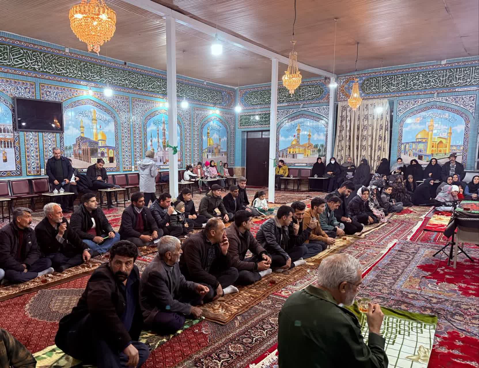 برگزاری میز خدمت جهادی در سلماس با حضور فرماندار و پاسخگویی مستقیم به مطالبات مردمی