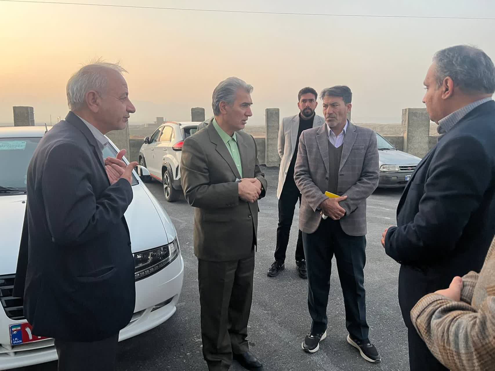 بازدید فرماندار سلماس از مجتمع مسکونی شقایق و صدور دستورات اجرایی برای رفع مشکلات زیرساختی