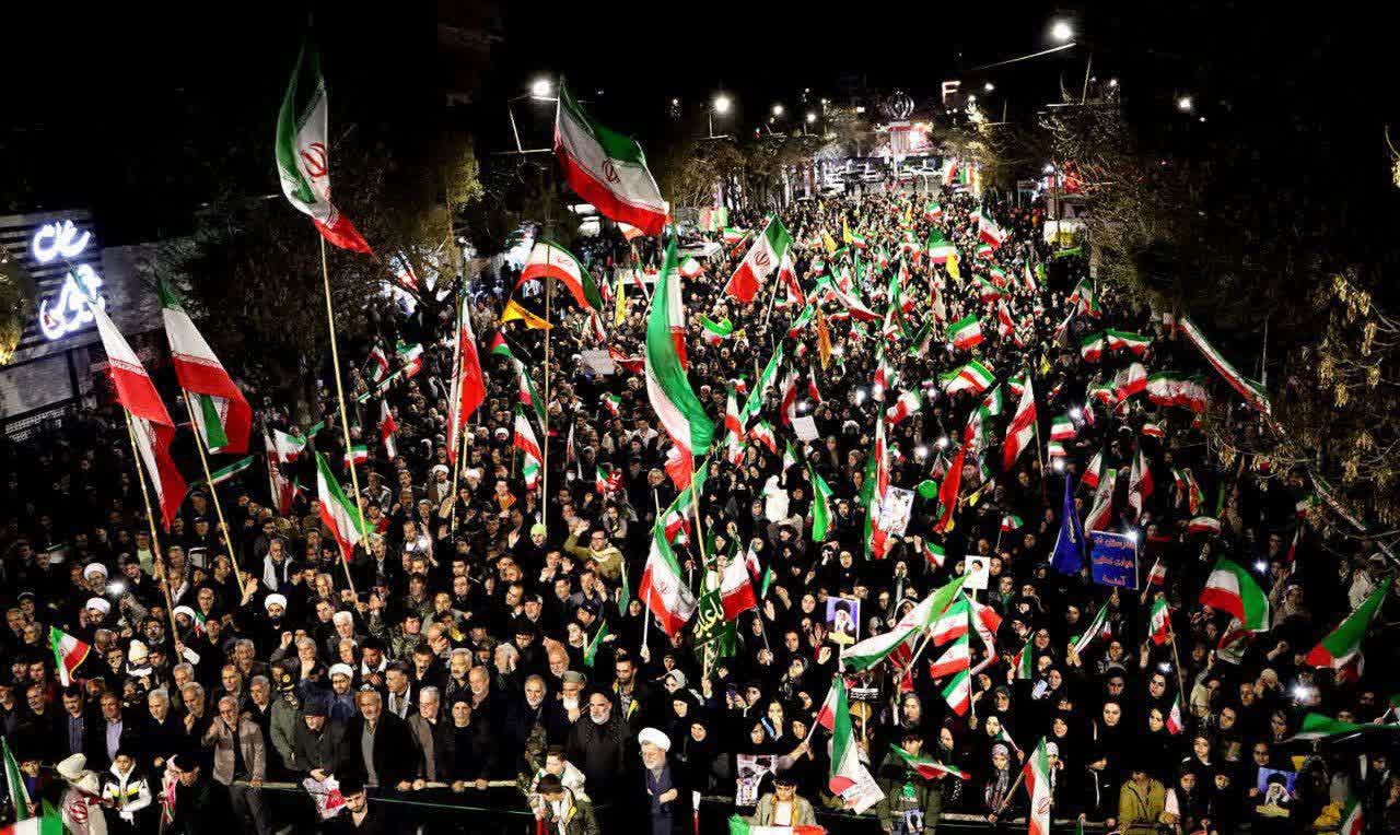 اقتدار، وحدت و همبستگی پیام اجتماعات شبانه مردم سلماس