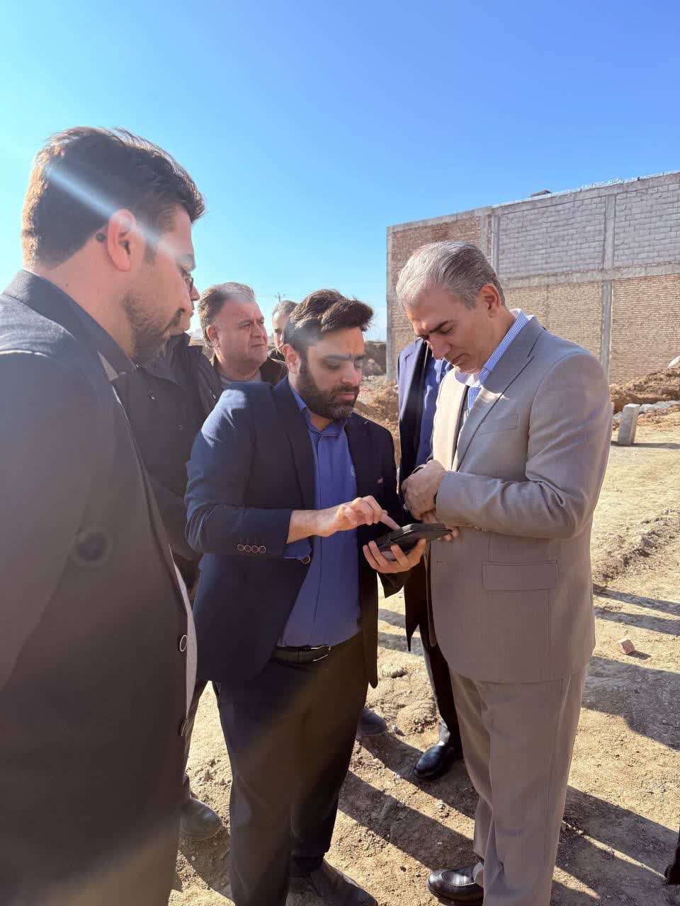 🔰 بازدید فرماندار سلماس به همراه نماینده مردم شریف سلماس در مجلس شورای اسلامی از کوی معلم مغانجوق انجام شد