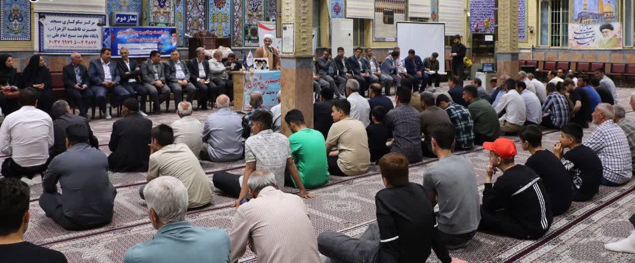 در آستانه دهه مبارک امامت و ولایت، با همت بسیج ادارات و با حضور علی علائی فرماندار سلماس و رؤسای ادارات شهرستان، میز خدمت جهادی روز دوشنبه 12 خرداد 1404 پس از اقامه نماز مغرب و عشاء در مسجد حضرت فاطمه
