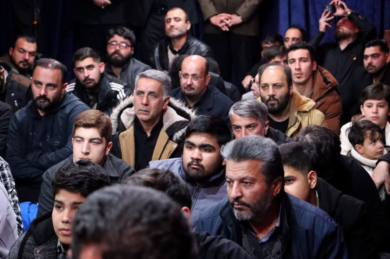 آیین افتتاح عزاخانه هیئت ام‌البنین(س) سلماس با حضور امام جمعه، فرماندار، دادستان، رؤسای ادارات شهرستان و آحاد مردم ولایتمدار و حسینی این شهرستان برگزار شد.