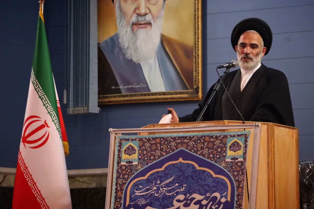 نماز جمعه شهرستان سلماس به امامت حجت‌الاسلام سید ابراهیم طباطبایی در مصلای این شهر اقامه شد.