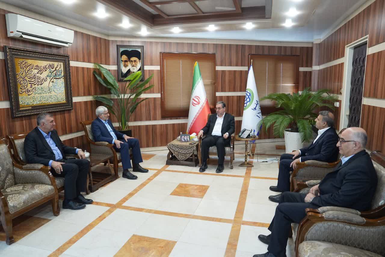 دیدار مدیر هماهنگی امور گازرسانی شرکت ملی گاز ایران با استاندار آذربایجانغربی