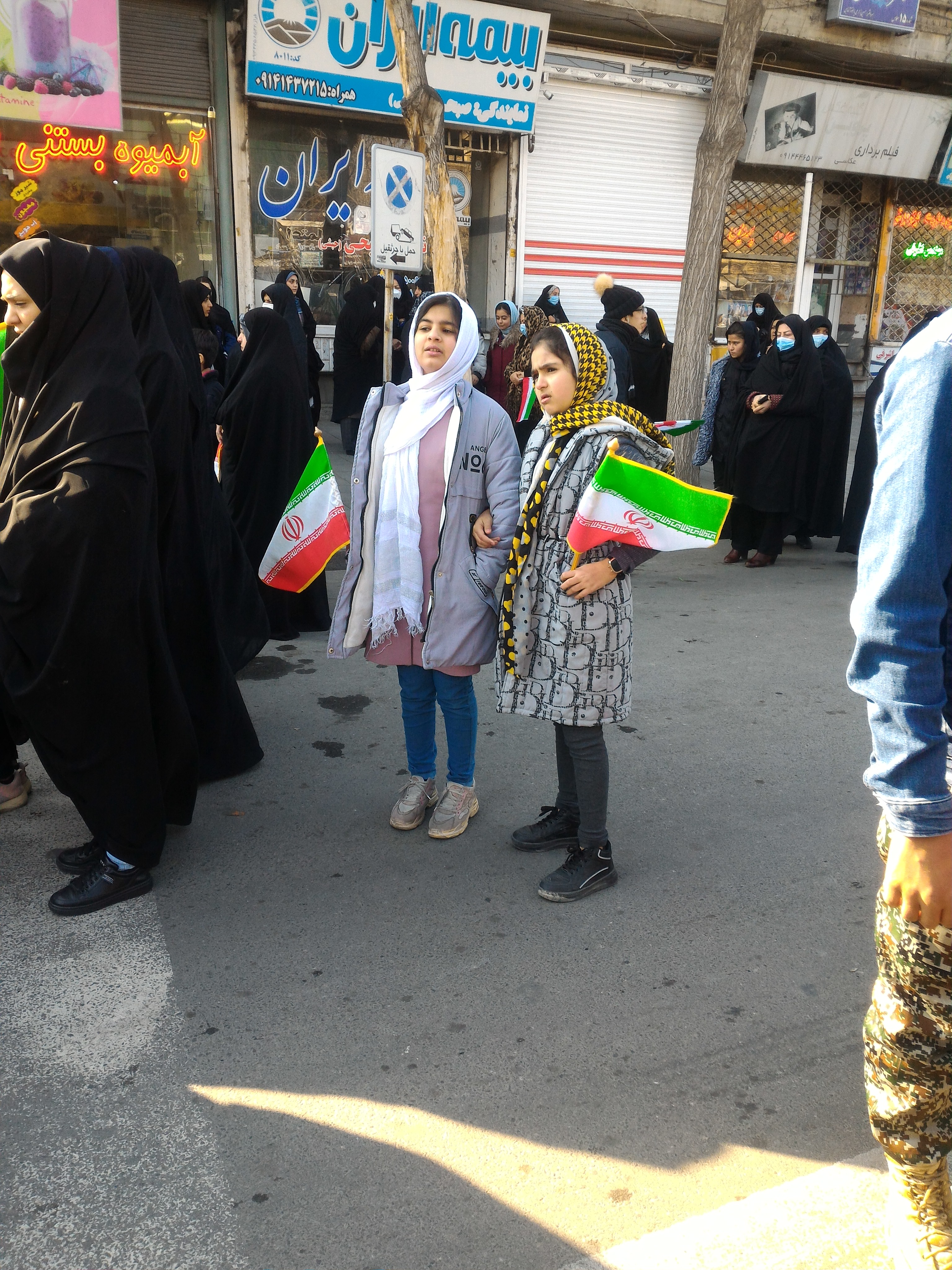 حضور پرشور و باشکوه مردم شریف شهرستان سلماس در راهپیمایی یوم الله 22 بهمن 1401