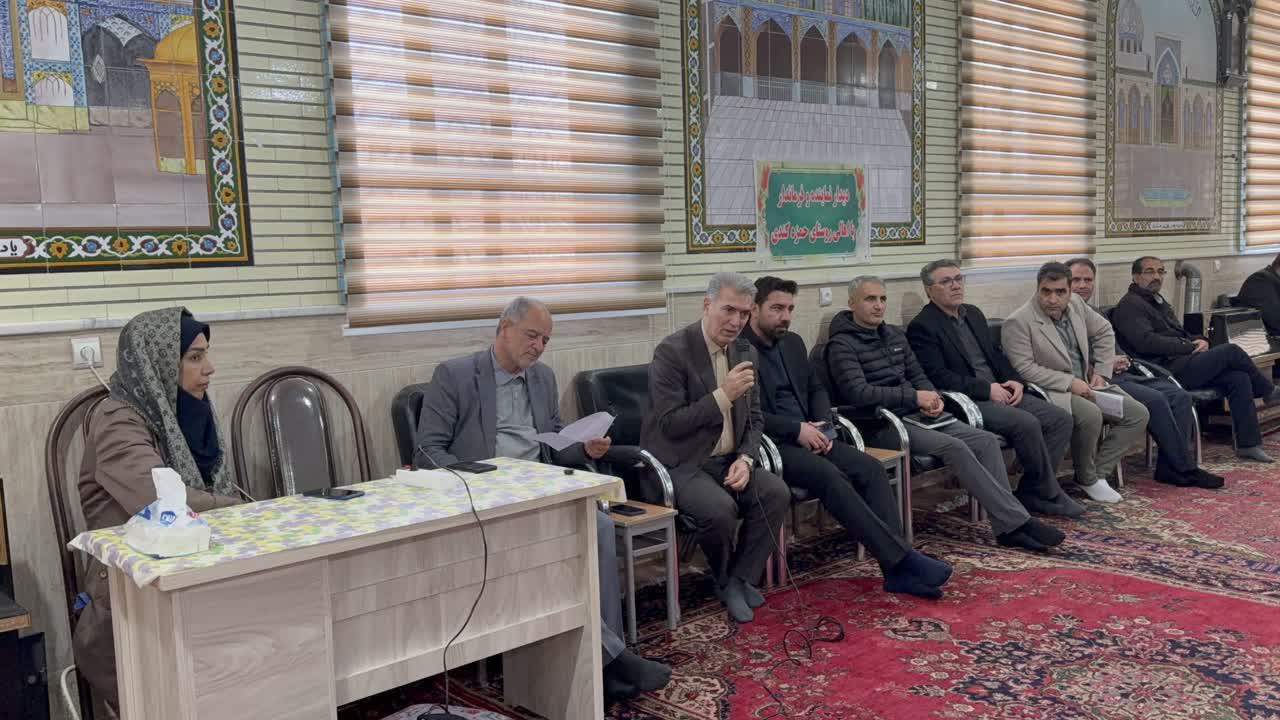 ✅️ نهضت خدمت‌رسانی در قلب بخش مرکزی؛ برپایی میز خدمت جهادی با حضور نماینده و فرماندار در 5 روستا